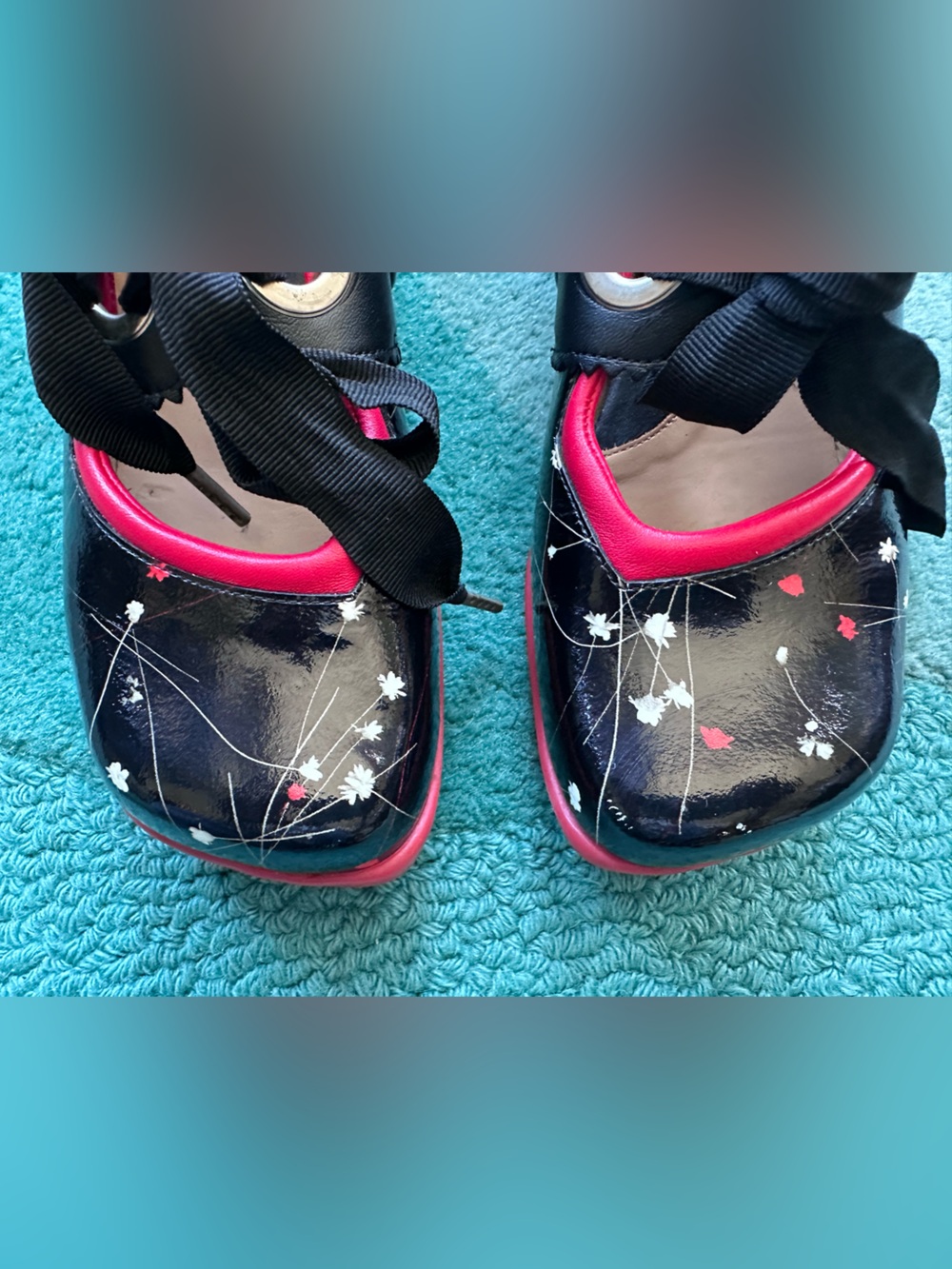 Fluevog EXCELLENT Choice Adele black patent floral MJ w/ heart heels-8 (fit 7.5) - Picture 11 of 16